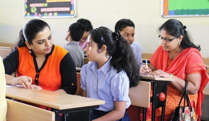 teachers-students-india-1196x695